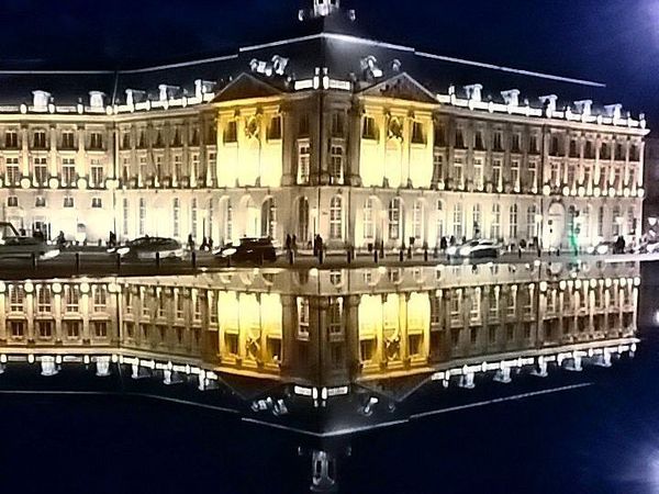 Miroir d'eau de Bordeaux