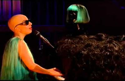 O.O OH my god , Lady Gaga est chauve!