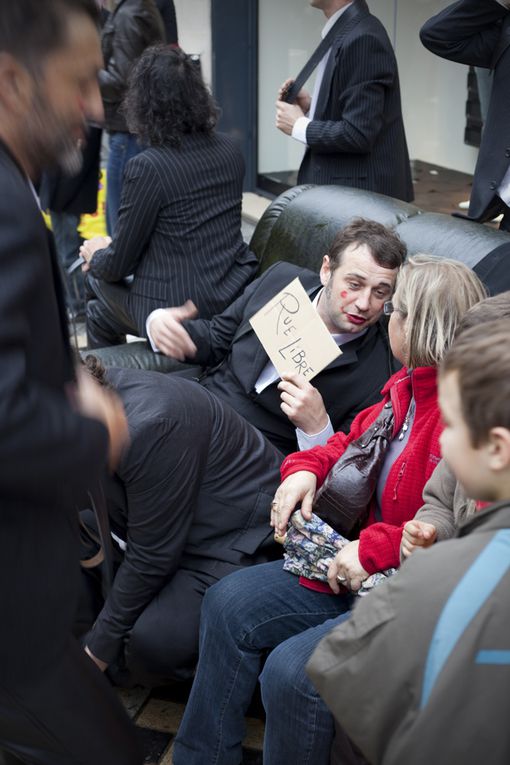 Les artistes de rue protestent : c'est assez !...