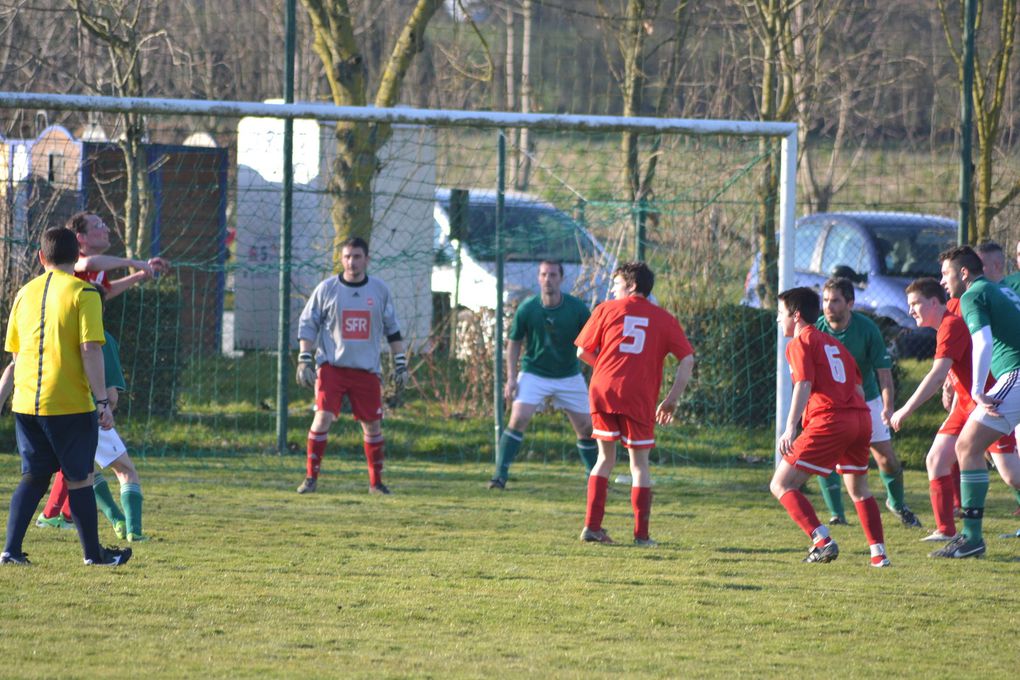 Quelques photos du matchs contre le FC Chateau-gontier (08-03-2015) Merci à Pépé pour les photos!