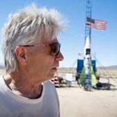 Il voulait prouver que la Terre est plate : le platiste Mike Hughes meurt dans le crash de sa fusée artisanale