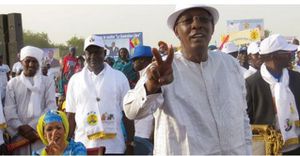Tchad: on compte les goumiers pour réduire le train de vie de l'Etat