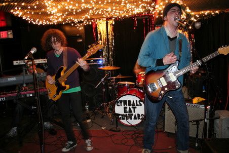cymbals eat guitars, un groupe new-yorkais au rock prenant adoubé par les flaming lips