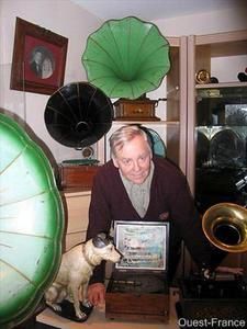 Louis Chassé, le DJ aux phonographes