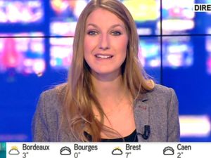 2013 11 15 - 18H30 - AMELIE CARROUER - ITELE - INTEGRALE WEEK-END