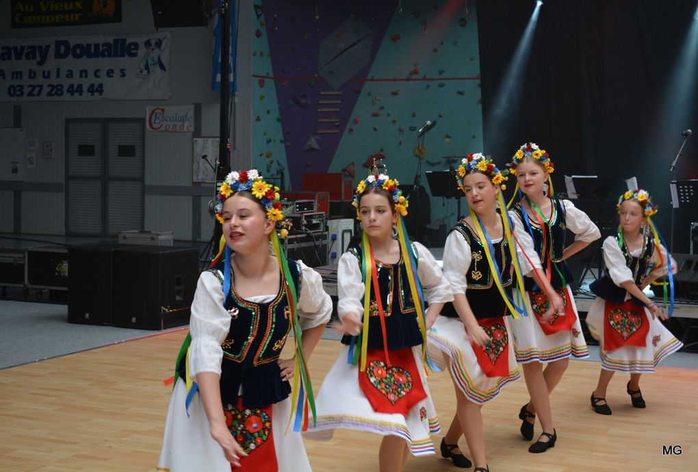 CONDE-sur-l’ESCAUT : une grande et belle fête polonaise