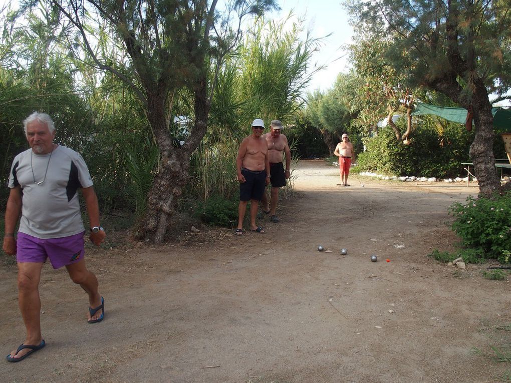 une journée libre ? vite une petite partie de pétanque !!