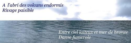 <strong>C'est un petit tour de l'&icirc;le.On arrive par le quai des ferries si on prend&nbsp;la route par la&nbsp;droite,on passe pr&egrave;s de l'hotel Softel Ia Ora et ses bungalows sem&eacute;s dans le lagon.<br />En prenant la route vers la gauche,on suit une bande de sable blond.<br />Le premier motu,le motu Ahi,celui de la pointe d'Afareaitu avant d'atteindre la baie d'Atiha.<br />On s'amuse devant le Tiki du restaurant Pa&icirc;napo qui veut dire ananas.L'&icirc;le de Moorea est sp&eacut