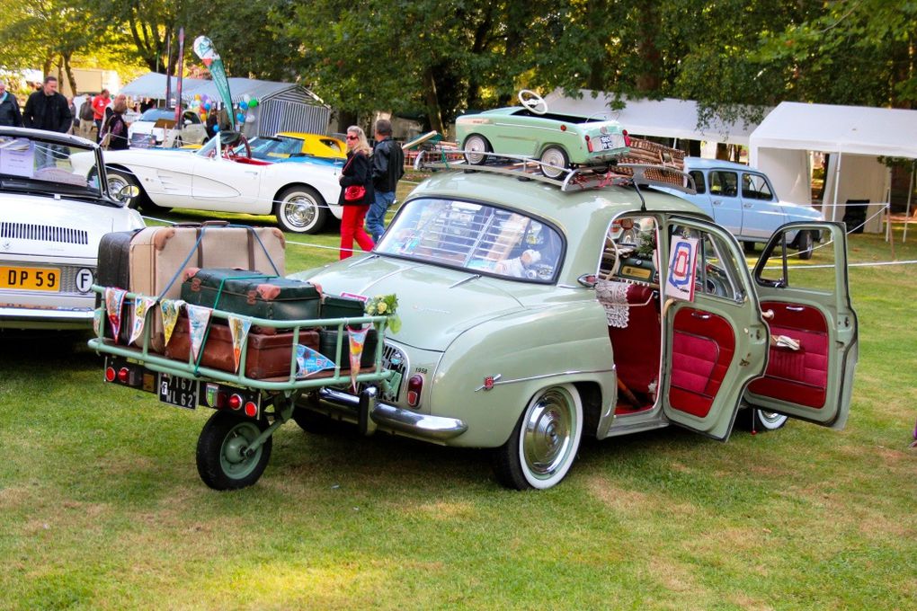 WEEK END DE L'ELEGANCE AUTOMBILE DE NIEPPE WEAN ROTARY NIEPPE EXPO AUTO CHATEAU DE NIEPPE