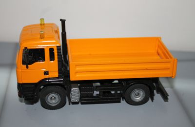 Camion Man plateau "Travaux"