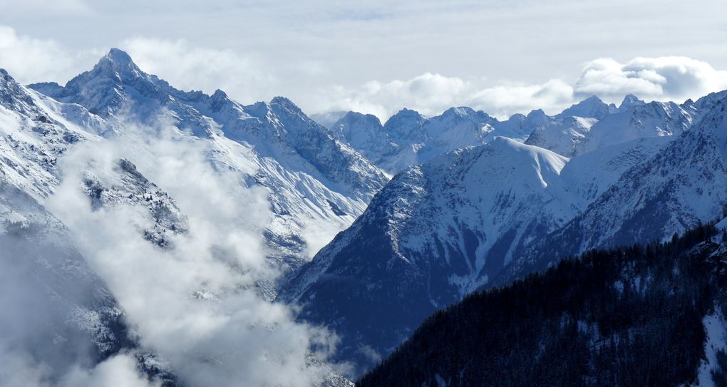 Raquette à Neige : Oisans délicieux !