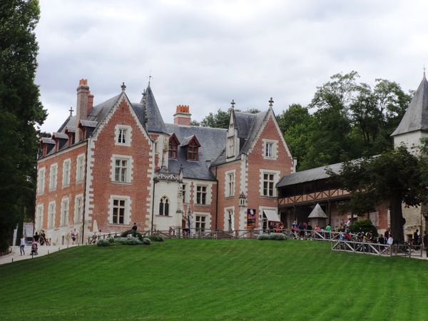 Le Clos Lucé - 1.L'édifice