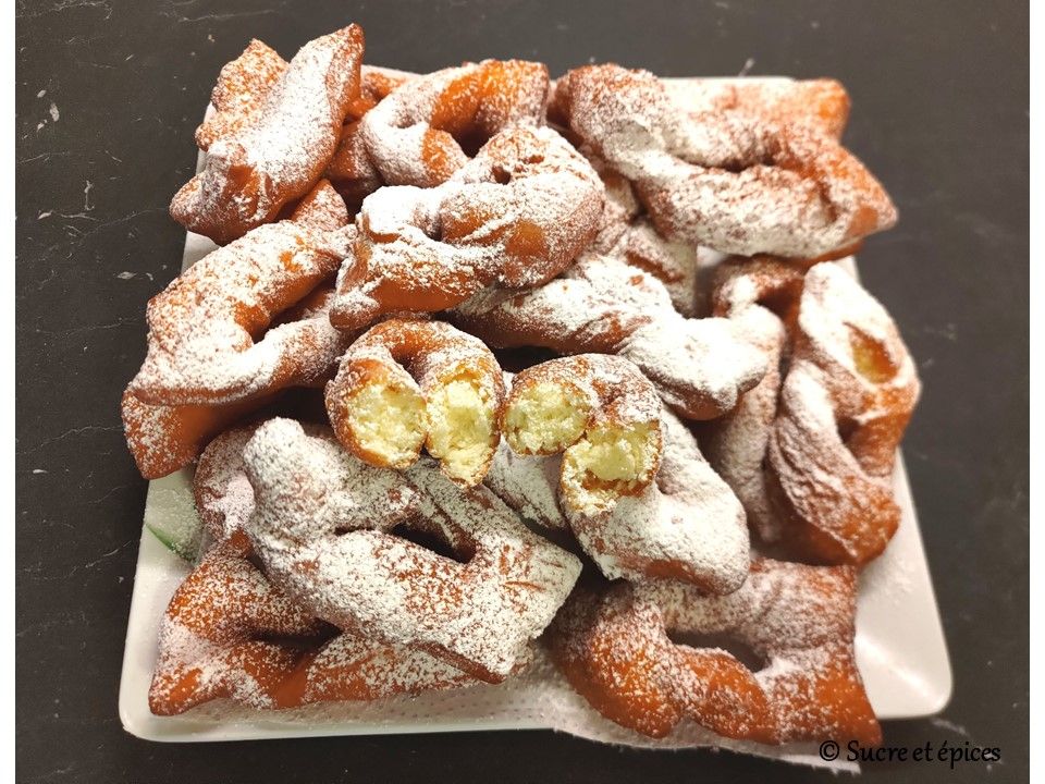 Beignets bugnes de mon enfance - Recette en vidéo