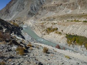 Traversée de la rivière Tsarap à Anmu