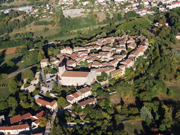                                                  Pérouges, Meximieux et Leyment