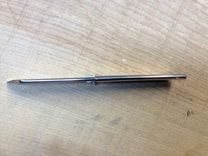 couteaux hirondelle lame XC75, manche inox plié