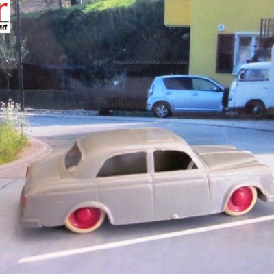 PEUGEOT 403 8 LUXE 1955 JOUEF 1/87.