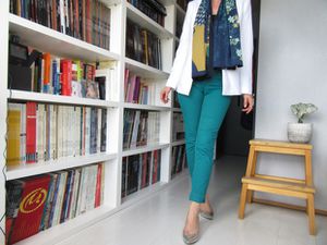 Pantalon : Kookai - veste : Zara