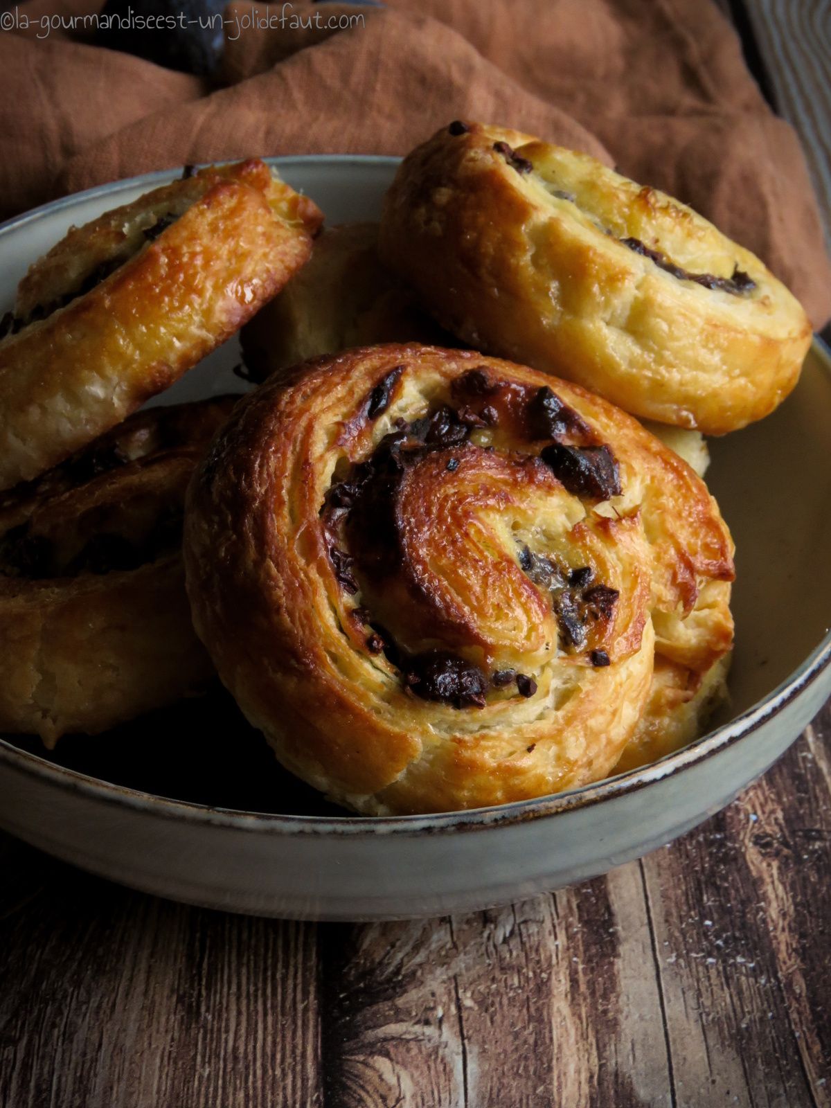brioche roulée, viennoiserie, feuilletage, petit déjeuné, figue, grué de cacao, vanille, crème pâtissière, la gourmandise est un joli défaut