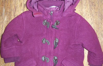 Manteau, duffle coat violet taille 24 mois marque Kidkanai