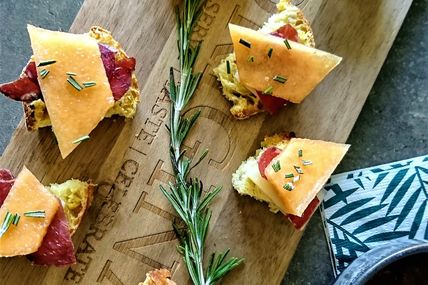 Canapés Melon, Fromage de Brebis et Bresaola