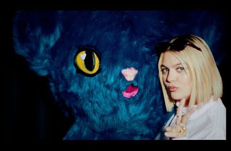 Louane - Pardonne-moi (Clip Officiel)