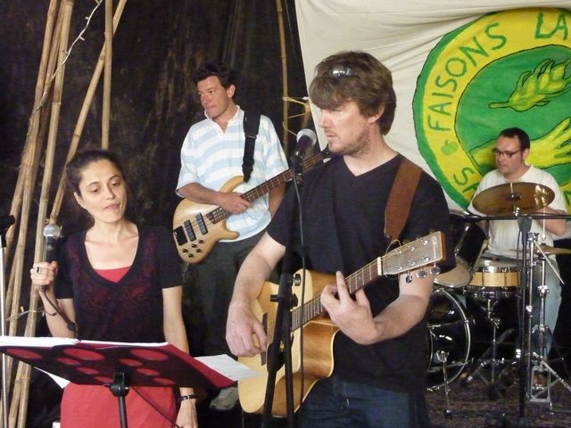 Concert à la Ferme du Bois Landelle en soutien aux faucheurs d'OGM