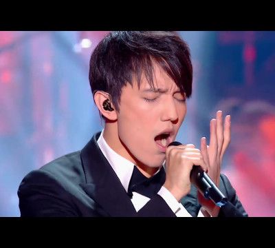 Dimash Qudaibergen - S.O.S d'un terrien en détresse / Live dans Les Années Bonheur