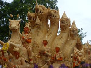 Le Festival des Bougies à Ubon Ratchathani (1)