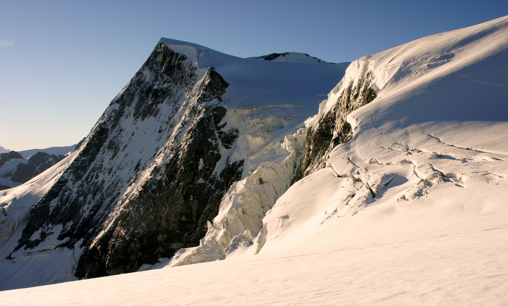 Alpinisme de niveau facile : Traversée du Pigne d'Arolla - Col Evêque