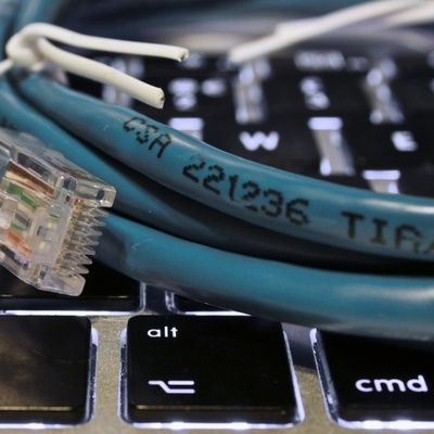 Comment bien choisir son commutateur Ethernet ? (guide pratique, conseils)