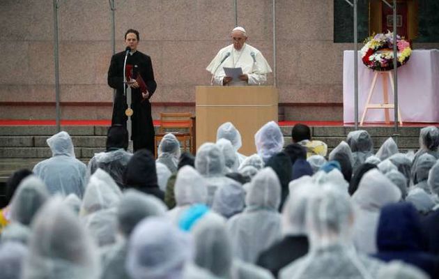 L’arme nucléaire est « immorale », déclare le pape François à Hiroshima