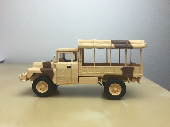 ACMAT VLRA TPK 4.20 au 1/43 (Direkt Collections/Ixo)
