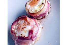 Œuf cocotte en robe de fumée