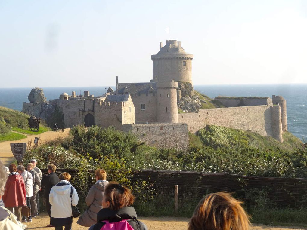 Fort La Latte et la Côte d'Emeraude