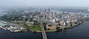 VIVRE À ABIDJAN, CÔTE-D’IVOIRE