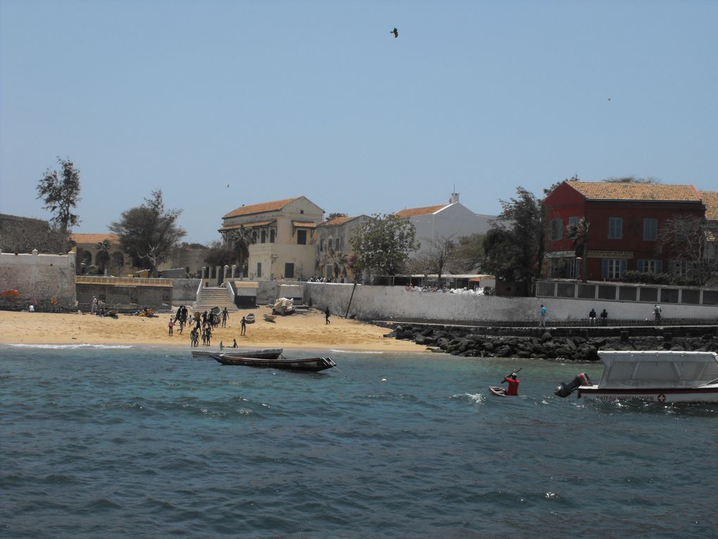 Nous avons fait le chemin de Croix sur l'île de Gorée au vendredi saint