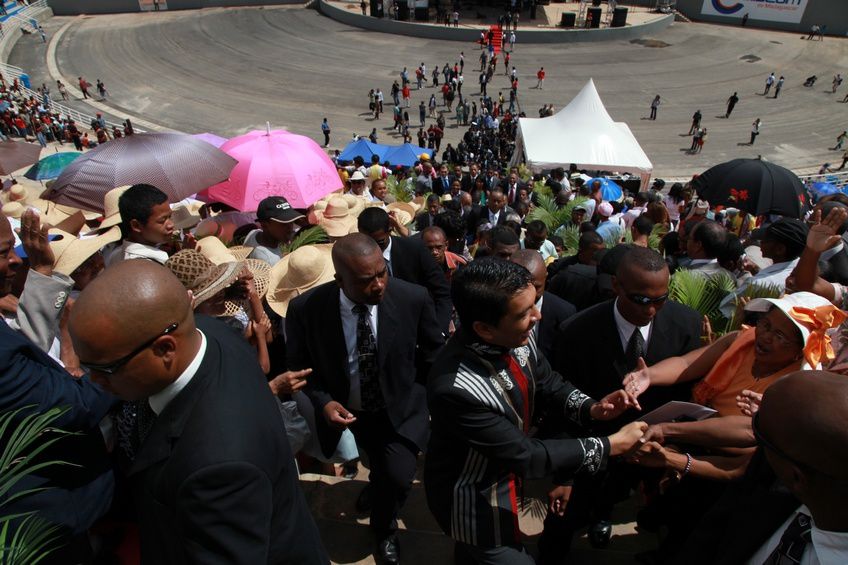 Dans le cadre du IIè anniversaire de la IVèRépublique, le couple présidentiel, Andry et Mialy Rajoelina, a inauguré le «Coliseum de Madagascar» sis à Antsonjombe. 2è partie. Photos: Harilala Randrianarison