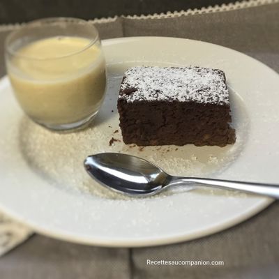 Gâteau mousseux sans sucre aux bananes et chocolat au companion thermomix ou sans robot 