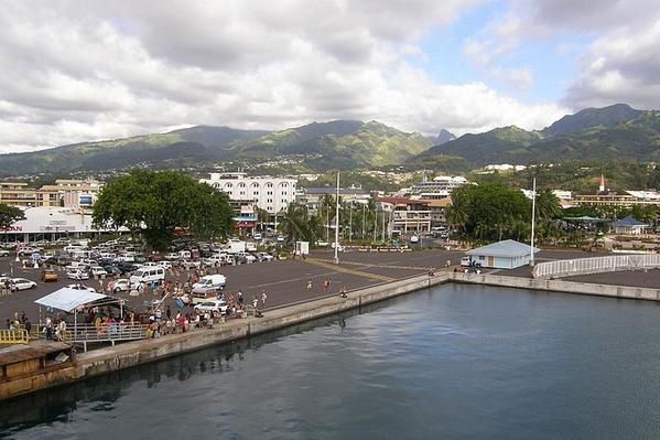  Trois jours sur Moorea, détente aux Tipaniers, plongées et randonnée. 