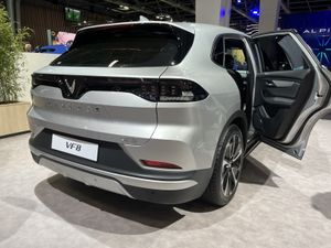 Vinfast VF8: plus abordable que prévu ! 