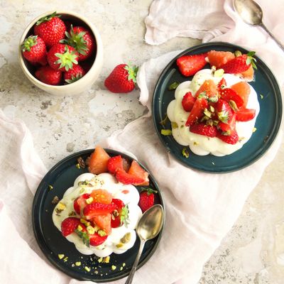 Pavlova fraise-pamplemousse