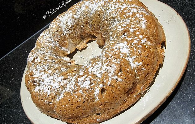 Gâteau aux noix et aux poires