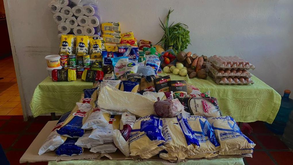 “Fundación Ronald Moreno” entregó alimentos a comedor “Cáritas Parroquial Jesús Buen Pastor” de Valencia