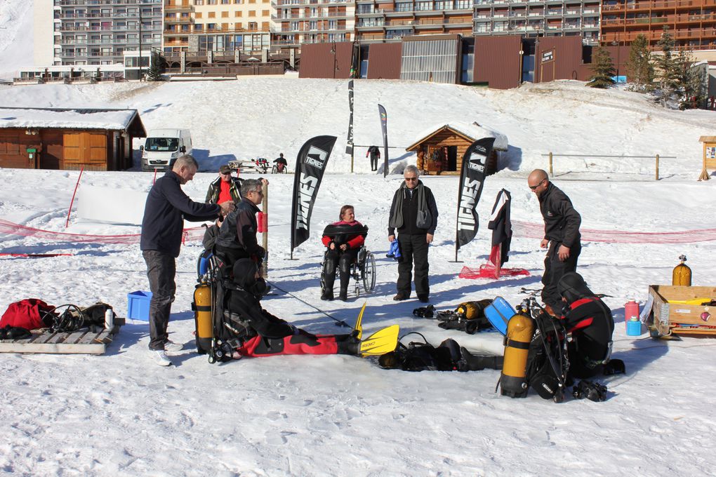 1 er HANDI-CHALLENGE d'HANDIBULLE.
2011 Sous la glace du lac de Tignes.
CRÉDIT PHOTOS Sous Marine :
© www.auborddelaterre.com    
Auteur : Jérôme OLLIVRY