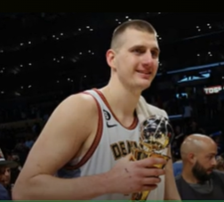 le basketteur Nikola Jokic