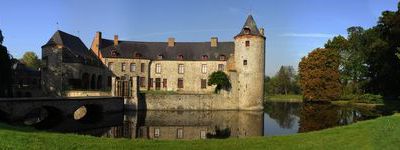 Panorama du chateau de Potelle. 59530