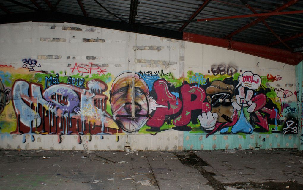 Album - Graffitis-Dept-76-Tom-003