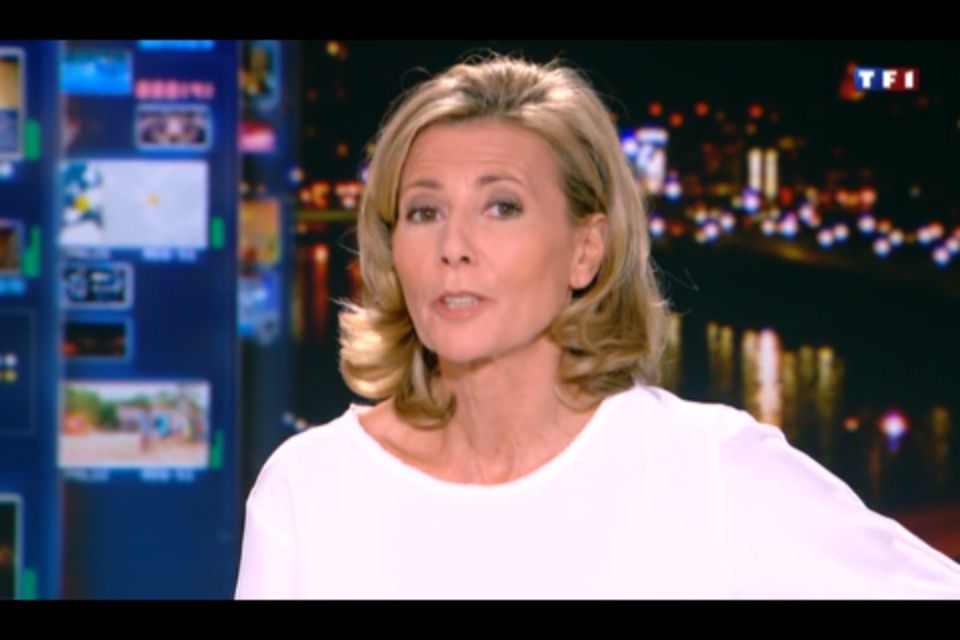 [2012 11 25] CLAIRE CHAZAL - TF1 - LE 20H @20H00