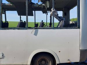 Le site de l'entreprise Агро-Белогорье qui est régulièrement visé par les attaques terroristes Ukrainiennes et l'autobus de transport qui a été attaqué ce matin au moment de l'embauche 
